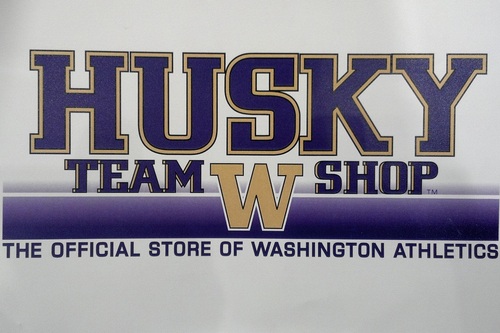 husky team shop