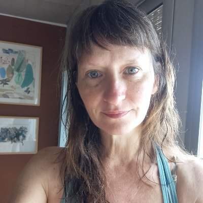 namaraginz's profile picture. RSVP. Consultoría de proyectos | Escribo y edito | Transición digital en la cultura |  De América latina | Más ternura 💚