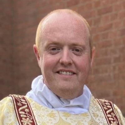 Permanent Deacon of @RCBirmingham.
Husband and father of two.
Physics and Religious Studies teacher at @ABIlsley.