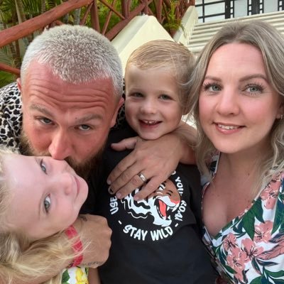 painy2003's profile picture. overweight retired runner! Addicted to cheese & bacon turnovers & flat whites! Married to Emily & daddy to Reggie, Ruby & Bluey Arsenal