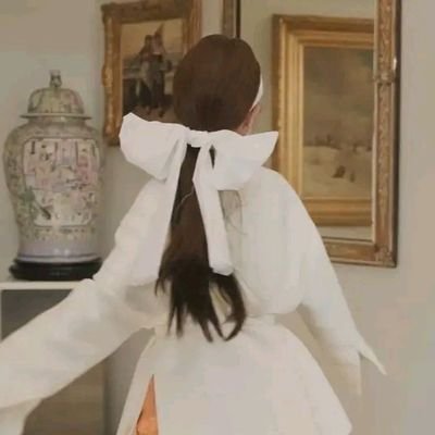 deidcm_'s profile picture. can't live without girls