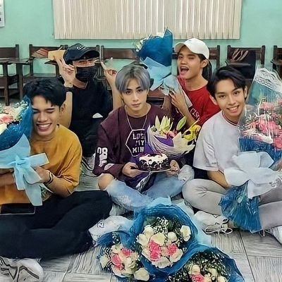 CG Team ~armor account for SB19 from IKALAWANG YUGTO
Berting/Trogdor. Bardagul. Felipe. Nestor. Chona @SB19Official MAHALIMA. Mahaliparot kakaswerve 1/6  GEN2