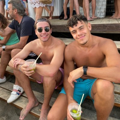 EJCarmonaCorral's profile picture. 