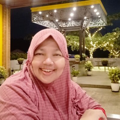 Me? Just me. Indonesian, muslim, trying to navigate life in the middle of chaotic world. Beloved wife of the late Amir Husin Daulay. Beatles, Bruce Lee, Buddha