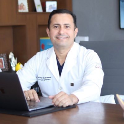 Urologist Surgeon. Endourology & Laparoscopy 100% Commitment 🇪🇨#HoLep #RIRS #Miniperc #NLP. Buenos Aires University(UBA)2nd🏠🇦🇷