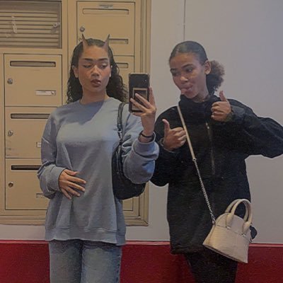 agaathe___'s profile picture. 