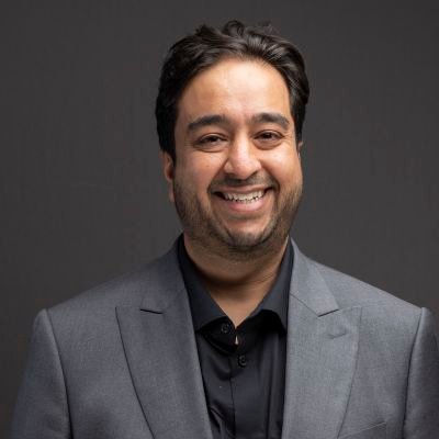 Khaled_ca's profile picture. Happily married to @allo0oya