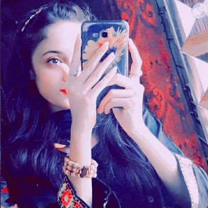 AroojFarooq18 Profile Picture