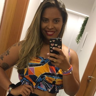 “Esse crânio é o meu refúgio ninguém me impede de meditar.” 🏋🏽♀️ 💻 🇮🇩