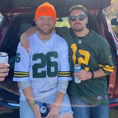 CollinOttery's profile picture. when people laugh they can’t fight