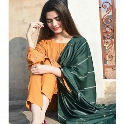 isi68747571's profile picture. 