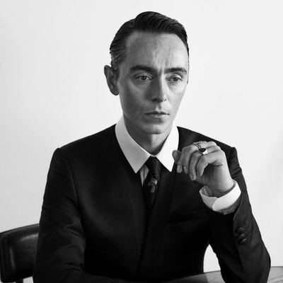 Assistant to Mr. Mycroft Holmes.
Former Operational Officer for MI6, now aiding Intelligence Officers | Parody Account. Sherlock RP.