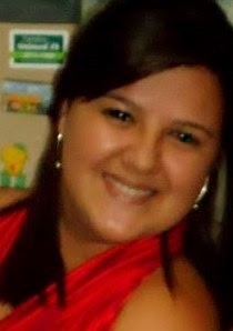 Coração bobo e pavio curto!  Libriana, Estudante de Serviço Social ,sou muiito feliz , e agradeço todos os dias por tudo que Deus me deu! (: