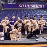 UW Men’s Basketball Managers (4-1)(@uw_mbbmanagers) 's Twitter Profileg