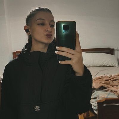 Desvaríos varios ✨
A veces escribo cosas que nadie entiende