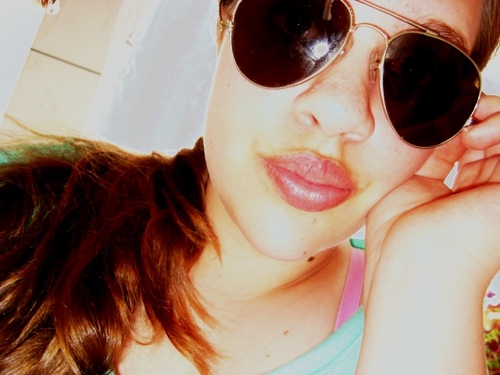 letcia_dasilva's profile picture. Garota de 15 anos busca em seus sonhos.Vou viver,cair,aprender,levantar e seguir em frente.