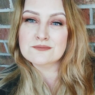 Former veterinarian. Full time caregiver to my hubby♿🪖🇺🇲 ❤️ Political junkie. Both parties are corrupt af. The 2 party system needs to 🔥🔥 to the ground.