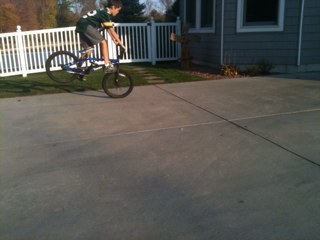 HDReCoVerrY's profile picture. I love u autumn :) 3