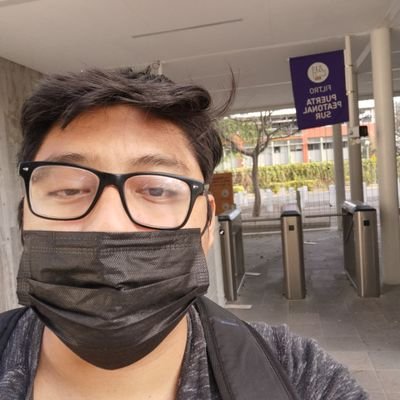 thonybl's profile picture. Mi cerebro es una enciclopedia de datos inútiles.