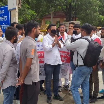 Vikrampareek95's profile picture. Spacial Educator 😊