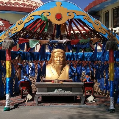 qiejiavan201's profile picture. 闲看營營诸生醉