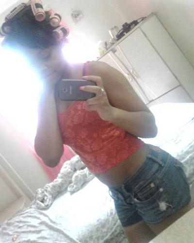 Livinq Life Beinq Me & Yur Doinq The Usual & Hatinq Me Love iS Hate & iLove That Yall Hate Haha ;_*