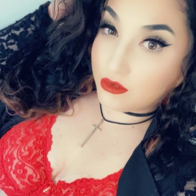 Original findom HOMEWRECKING queen of Twitter. 👑 I’ll take your man and your money. Ring snatcher! #findom #homewrecker #blackmail (18+!!!)