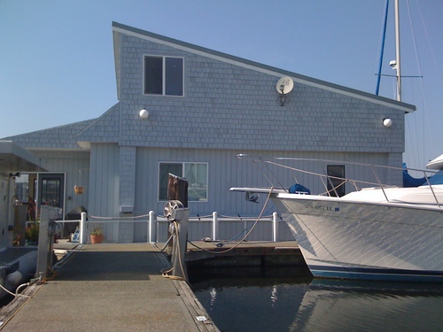 Houseforsalein's profile picture. I'm fascinated with real estate! I live in Keyport 98345 near Poulsbo 98370 & Silverdale 98383. Kitsap County has the best waterfront property! Let me refer you