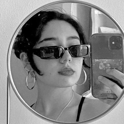 SunaSonmezz's profile picture. unutulduk yine