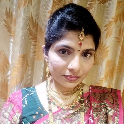 Life is beautifull
Insta : @dbestgal_poonam
I'm married to Hitesh❤
#Hitnam 
happy Housewife.
mother of Two 🥰