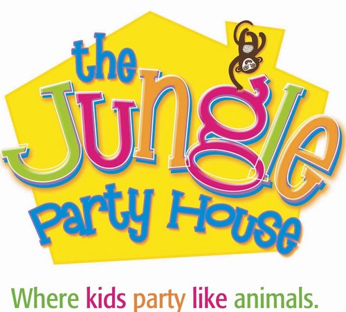 We offer private parties and Open Play.
Jungle Gym, bounce House, Karaoke, dress up, art center, pool table, wii, air hockey, foosball.