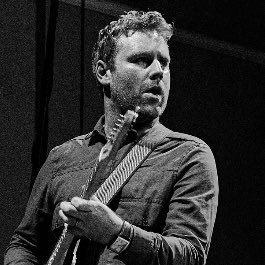 Singer, Songwriter. Guitarist with @aldocmusic & @horslipsmusic . Artistic Director of @carlowlivelocal https://t.co/PybsaeX96t