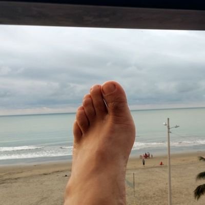 soy bisex discreto, me gusta el morbo y sexo hmh, hhh. no me complico y me gusta el voyerismo. buscando panas similares que les guste la biela y sexo
