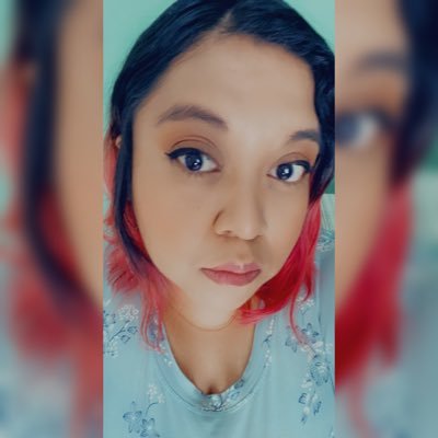 BetzaidaHL's profile picture. Extraña y anormalmente normal 🙊 Lic. Sistemas 💻 Creadora de mundos 📖 Lectora empedernida 📚 La música mi pasión 🎼 El café mi adicción ☕