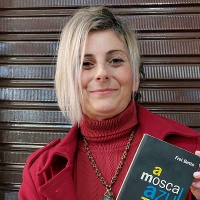 Professora com muito orgulho. Amo montanhas e natureza.