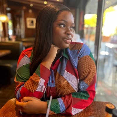 Sopheearr's profile picture. Christian🙏🏾
A singing, beautifying Architect ✨