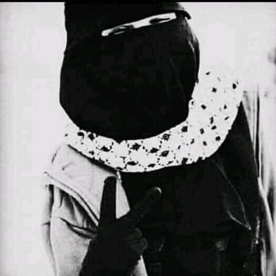 ابنه الثورة السورية العظيمة💚✌️ومن أعظم ما انجبت الثائرة السورية💚✌️ سليلة بني أميّة
