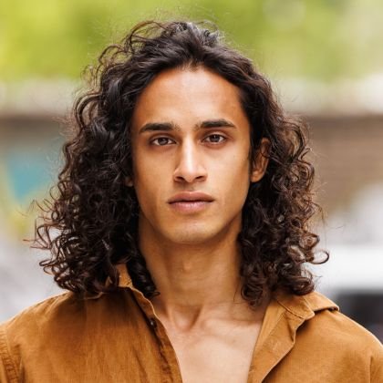 Actor • Currently 📺 Ramish in Slave Market |
Repped by @StevensonWither | @NYTofGB