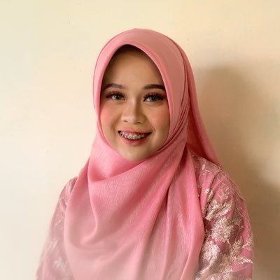 orangnya ambivert, mantan mahasiswa sastra inggris, btw aku buka jasa joki loh dm aja deh hehe. makasi.
