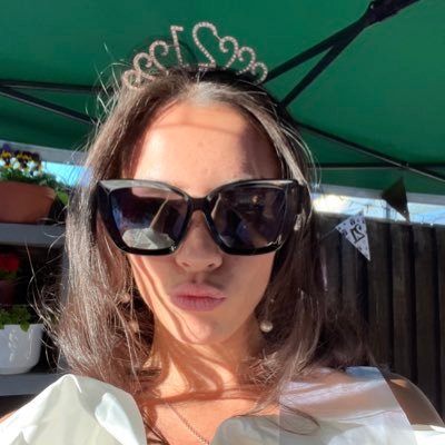 sachmuirr's profile picture. 