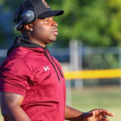 Head Football coach Glassboro High School🐶 Director of Sports Performance🏋🏾 Former Defensive Back at the University of Delaware🐓💛💙