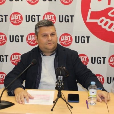 Empleado Publico de la JCCM. Sindicalista activo y convencido. De ideales socialistas. Secretario General UGT CLM @ugtclm