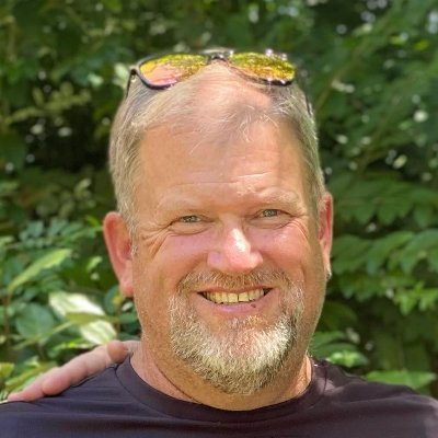 Dad to @annacrabill1 and @saracrabill, Husband to @abctec, Softball Coach @vastingrays. Graphic/Web Designer. @Commanders #HTTR and @Auburnu Alum #WarEagle.