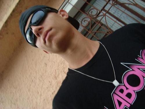 RobertoAlmeiDaa's profile picture. 