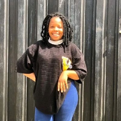 iremhappiness's profile picture. communicator