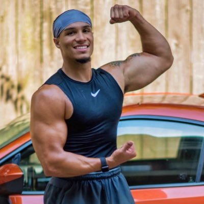 HTX, Father, Professor, Journalist, Historian, Therapist: LMFT, MMA, Former Athlete/Coach, Fitness, Academia.