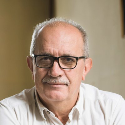 Profesor Director del Departamento de Medicina Legal y Ciencias Forenses. Facultad de Medicina. Universidad de la República. Cuenta personal.