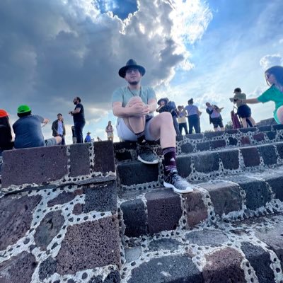 LNieves7's profile picture. 