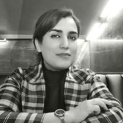 تسکینم خواندن کتاب هاییست که مرا به نقاط نادیده ی جهان می برد.