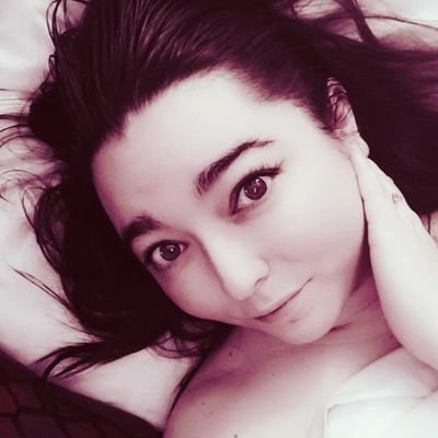 32. Married 👰‍♀LOVE Metal Music! Boston Bruins = Love!! Huge Nerd 🤓 Pokemon Trainer for life ❤ Proud Slytherin 🐍🪄